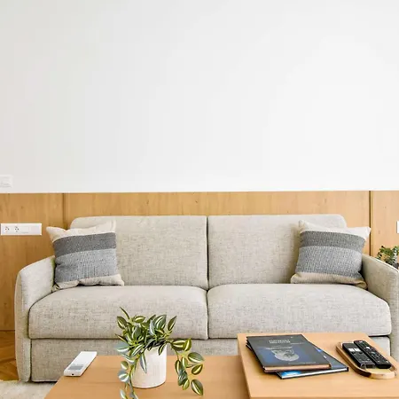 Lift - Duplex - King Beds - 5min To Vitosha 아파트