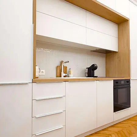 Apartment Lift - Duplex - King Beds - 5min To Vitosha Sofia