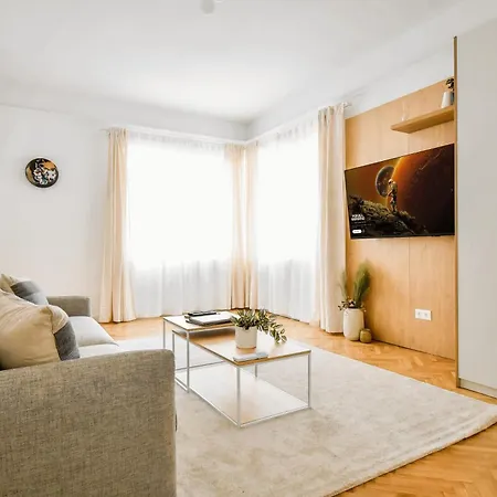 Lift - Duplex - King Beds - 5min To Vitosha 아파트