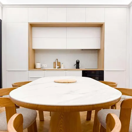 Lift - Duplex - King Beds - 5min To Vitosha 소피아