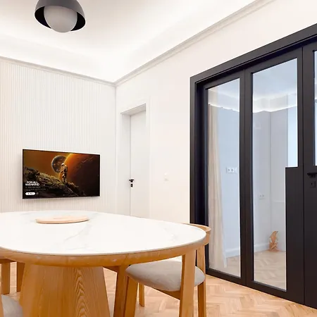 Lift - Duplex - King Beds - 5min To Vitosha * Sofia